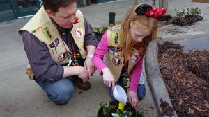 father daughter gardening